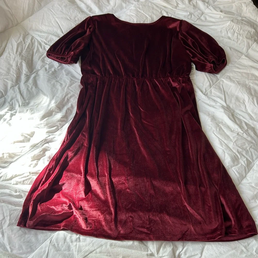 Old Navy Velvet Girl’s Dress in Rich Red